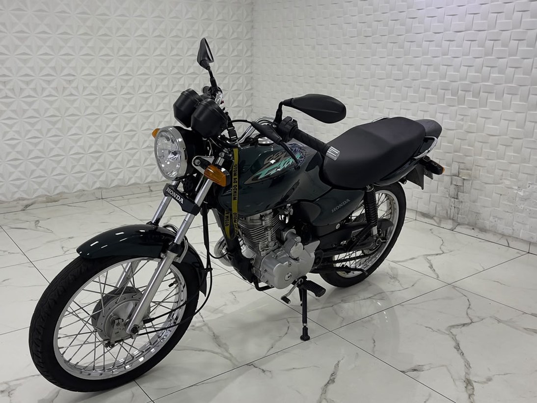 imagem-https://www.socarrao.com.br/sc-vehicle-images-prod/4337851/1791844658022-Zm90by0wMi5qcGc.jpg