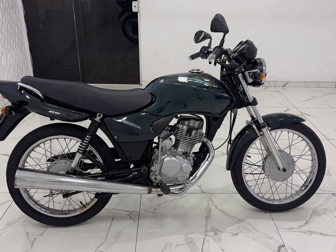 imagem-https://www.socarrao.com.br/sc-vehicle-images-prod/4337851/1791844658449-Zm90by0wOC5qcGc.jpg