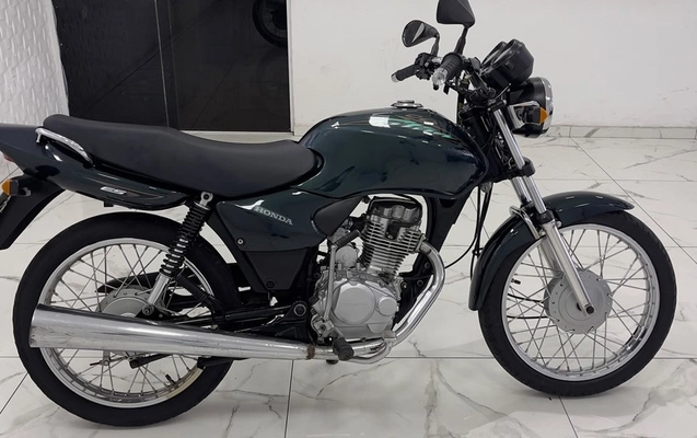 imagem-https://www.socarrao.com.br/sc-vehicle-images-prod/4337851/1791844658449-Zm90by0wOC5qcGc.jpg