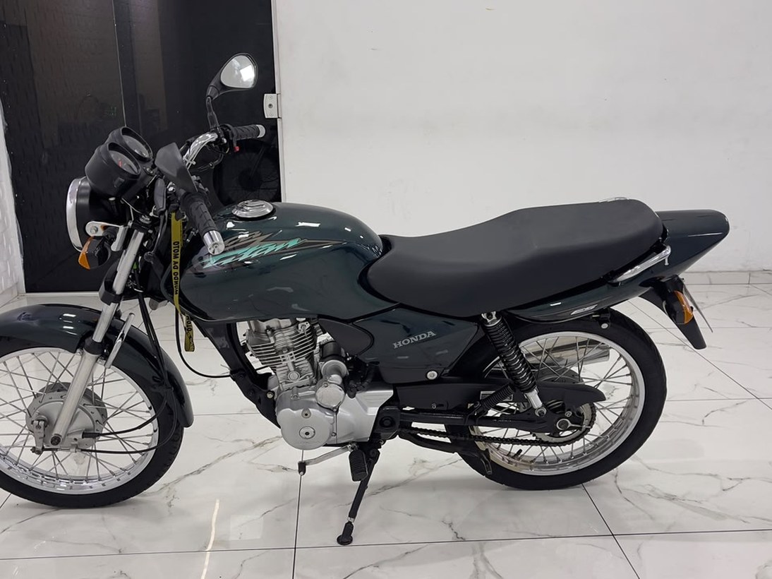 imagem-https://www.socarrao.com.br/sc-vehicle-images-prod/4337851/1791844658510-Zm90by0wOS5qcGc.jpg