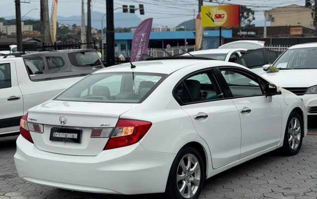 imagem-https://www.socarrao.com.br/sc-vehicle-images-prod/4337894/1791850221506-69436acd763d004a0.jpg