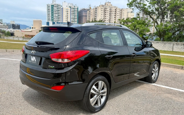 imagem-https://www.socarrao.com.br/sc-vehicle-images-prod/4338219/1791856597266-8180b36e9f5b48e5b3dec0e87ea59c67_1791564710494.jpg