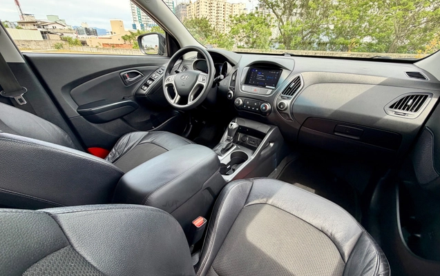 imagem-https://www.socarrao.com.br/sc-vehicle-images-prod/4338219/1791856597271-a2e3451608cd487199e3c68148a238d2_1791564710508.jpg