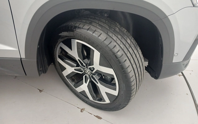 imagem-https://www.socarrao.com.br/sc-vehicle-images-prod/4338478/1791864289824-1_104843.jpg