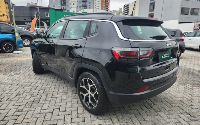 imagem-https://www.socarrao.com.br/sc-vehicle-images-prod/4338883/1791864861690-1_114822.jpg