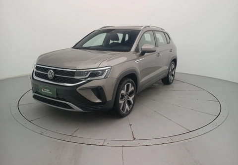 Volkswagen Taos 2025 Bege — foto 1 de 3