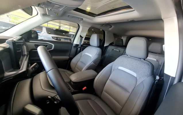 imagem-https://www.socarrao.com.br/sc-vehicle-images-prod/43404/1789560583256-PLPGYrq6DqiZ2tJgc8kya3dIFlVxSadp.jpg