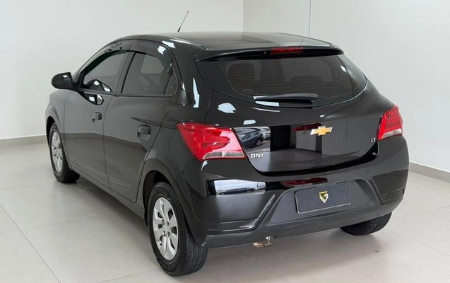 imagem-https://www.socarrao.com.br/sc-vehicle-images-prod/4341473/1792765470935-8563994_7_B_2889a11318.jpeg