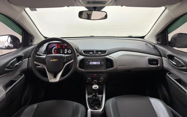 imagem-https://www.socarrao.com.br/sc-vehicle-images-prod/4341473/1792765471019-8563994_13_B_f4feb1d959.jpeg