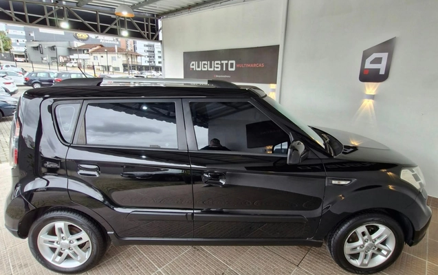 imagem-https://www.socarrao.com.br/sc-vehicle-images-prod/4341692/1791895470094-1f67602eea104d02804b22d1b55991a0_1790704295407.jpg