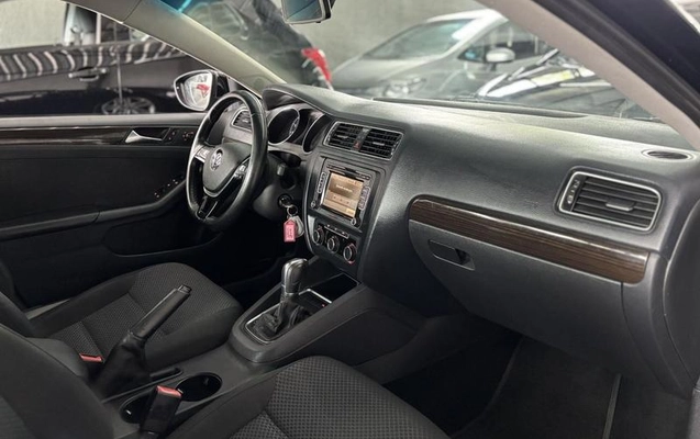 imagem-https://www.socarrao.com.br/sc-vehicle-images-prod/4341910/1792612724047-8562563_0_B_5cd59034ec.jpeg