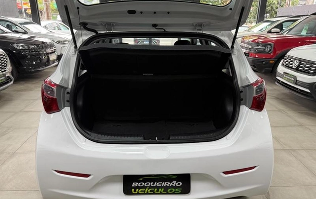 imagem-https://www.socarrao.com.br/sc-vehicle-images-prod/4342057/1791921034129-8503729_9_B_2a01f9b633.jpeg