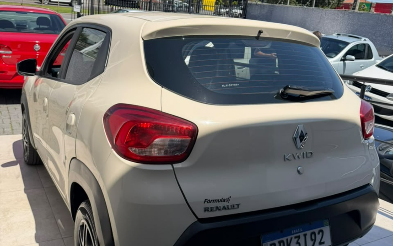 imagem-https://www.socarrao.com.br/sc-vehicle-images-prod/4342293/1791899462243-V2hhdHNBcHAgSW1hZ2UgMjAyNi0xMC0wOCBhdCAxMS4wNC4yOCAoMykuanBlZw.jpeg