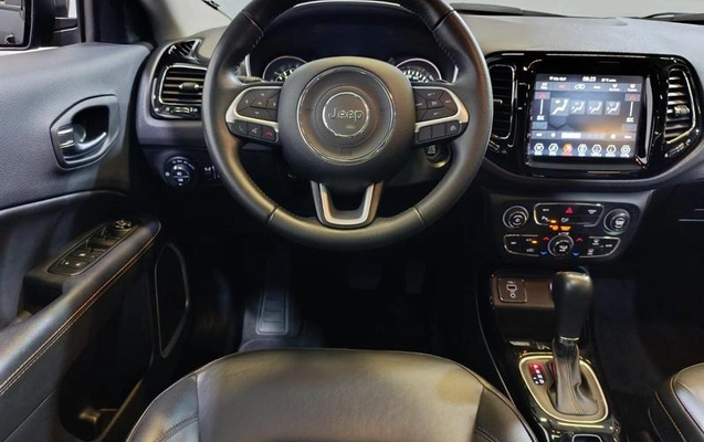 imagem-https://www.socarrao.com.br/sc-vehicle-images-prod/4342296/1792329799077-8564654_10_B_00e054fa73.jpeg
