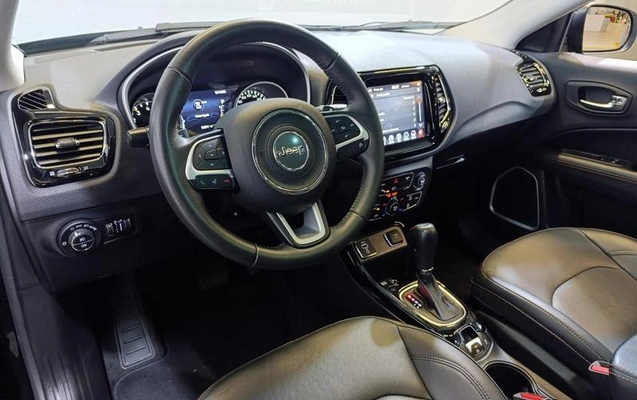 imagem-https://www.socarrao.com.br/sc-vehicle-images-prod/4342296/1792329799082-8564654_16_B_94370808d8.jpeg