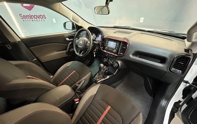 imagem-https://www.socarrao.com.br/sc-vehicle-images-prod/4342417/1791900454202-4_110718.jpg