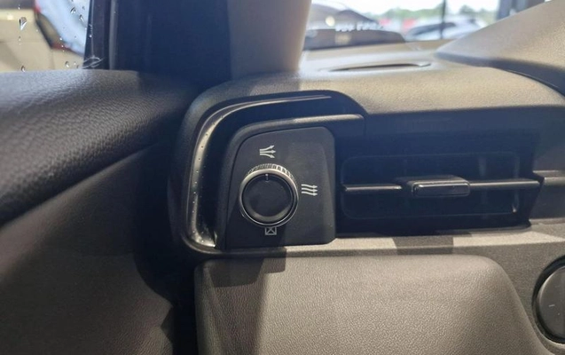 imagem-https://www.socarrao.com.br/sc-vehicle-images-prod/4342466/1792585613886-8543073_19_B_7ddfeee8f0.jpeg