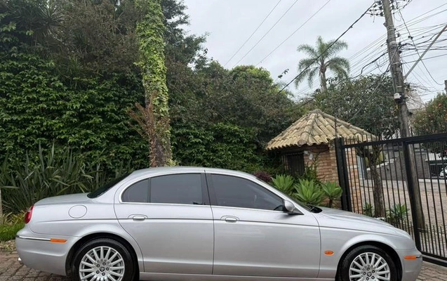 imagem-https://www.socarrao.com.br/sc-vehicle-images-prod/4342479/1791900781941-8543392_5_B_39b11b17f2.jpeg