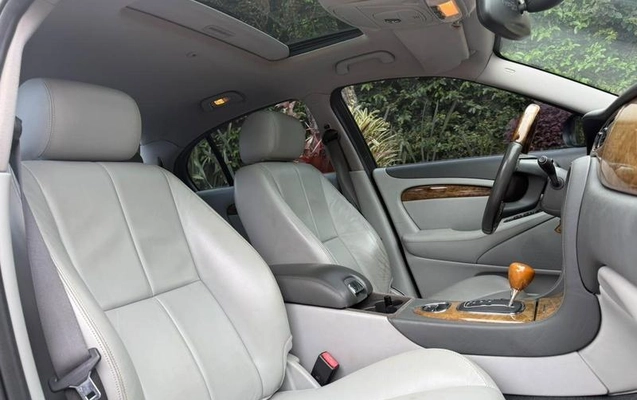imagem-https://www.socarrao.com.br/sc-vehicle-images-prod/4342479/1791900781963-8543392_0_B_6f815f6118.jpeg