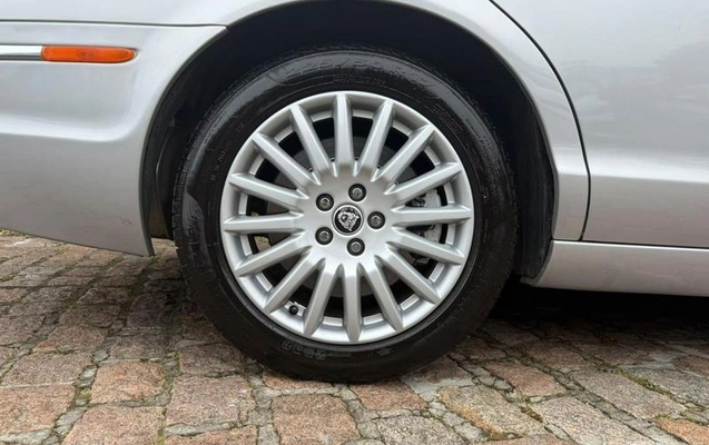 imagem-https://www.socarrao.com.br/sc-vehicle-images-prod/4342479/1791900781976-8543392_3_B_d998d2dea1.jpeg