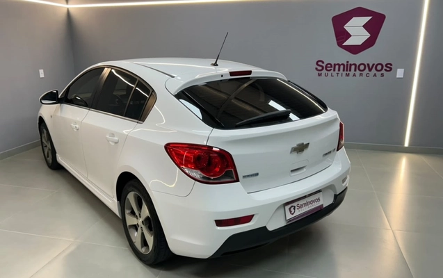 imagem-https://www.socarrao.com.br/sc-vehicle-images-prod/4342488/1791900917236-16_111506.jpg