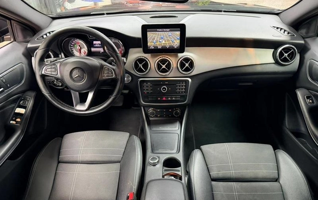 imagem-https://www.socarrao.com.br/sc-vehicle-images-prod/4342510/1791910795922-8248456_10_B_89bacc88cf.jpeg