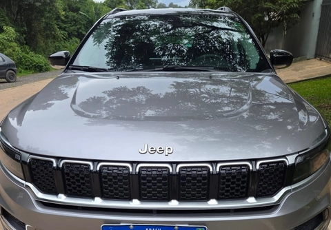 Jeep Commander 2025 Prata — foto 1 de 3