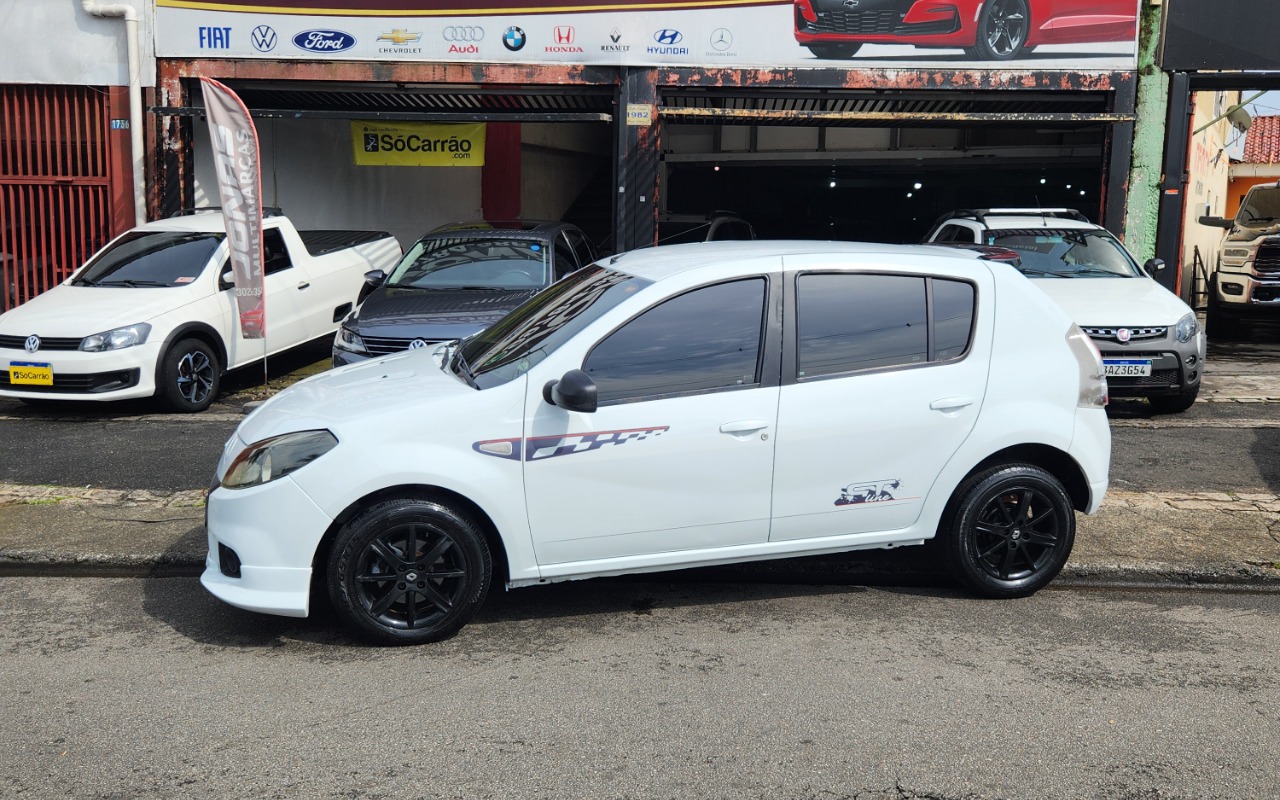 Renault Sandero 2013 Branco — foto 1 de 3