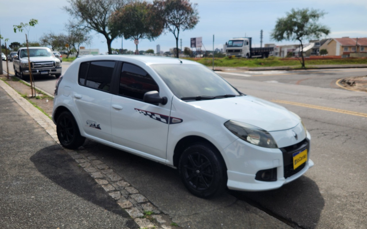 imagem-https://www.socarrao.com.br/sc-vehicle-images-prod/4342569/1791901440594-MjAyNjEwMTNfMDkxMTQzLmpwZw.jpg