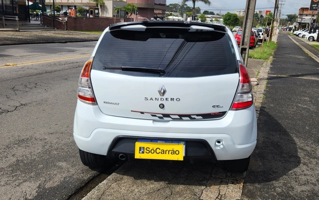 imagem-https://www.socarrao.com.br/sc-vehicle-images-prod/4342569/1791901441082-MjAyNjEwMTNfMDkxMTUzLmpwZw.jpg
