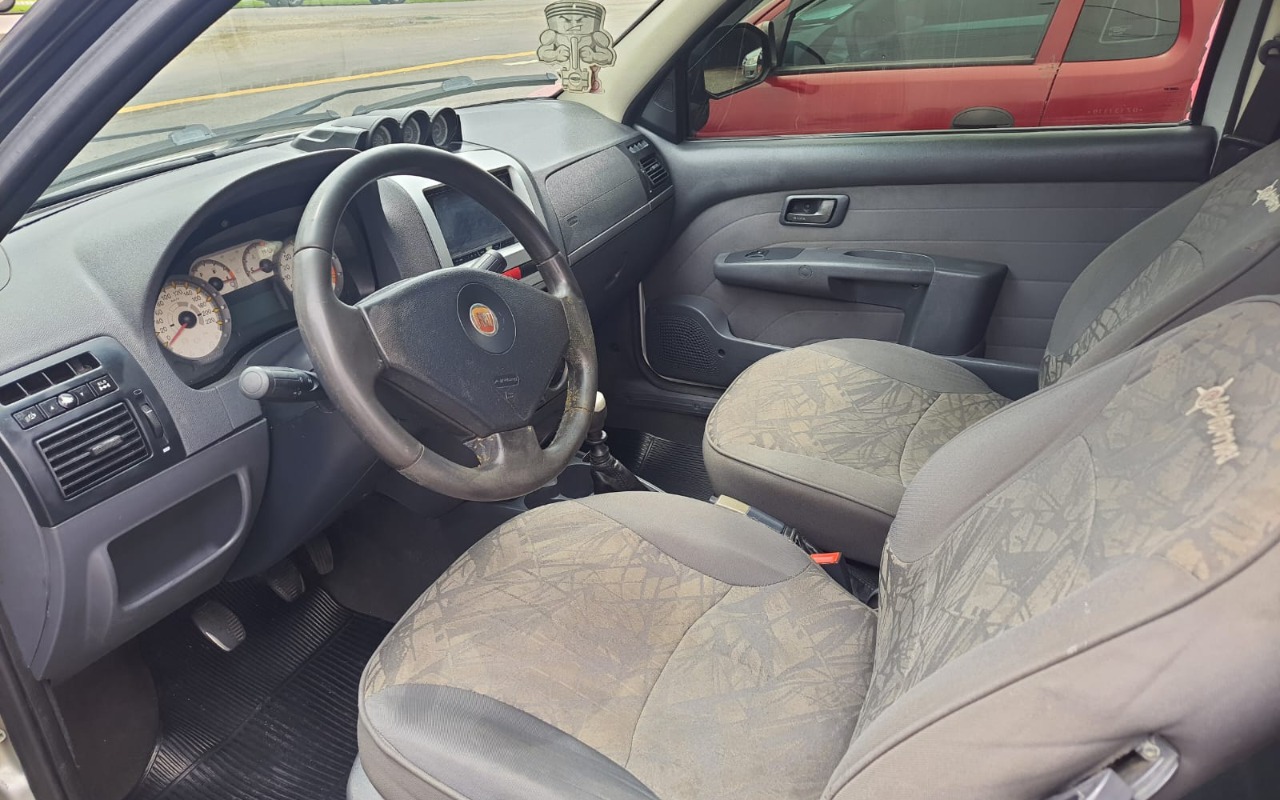 imagem-https://www.socarrao.com.br/sc-vehicle-images-prod/4342592/1791901674425-V2hhdHNBcHAgSW1hZ2UgMjAyNi0xMC0xMyBhdCAxMS4wNi4wMyAoMykuanBlZw.jpeg
