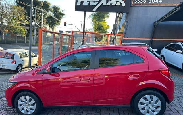 imagem-https://www.socarrao.com.br/sc-vehicle-images-prod/4342600/1791901880960-V2hhdHNBcHAgSW1hZ2UgMjAyNi0xMC0xMSBhdCAwOC40NC4zNSAoMSkuanBlZw.jpeg