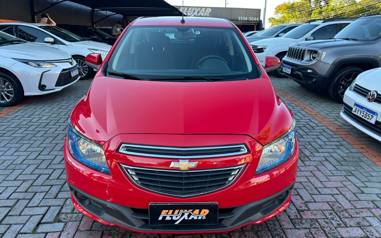 imagem-https://www.socarrao.com.br/sc-vehicle-images-prod/4342600/1791901881074-V2hhdHNBcHAgSW1hZ2UgMjAyNi0xMC0xMSBhdCAwOC40NC4zNS5qcGVn.jpeg