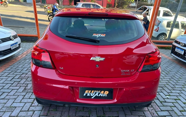 imagem-https://www.socarrao.com.br/sc-vehicle-images-prod/4342600/1791901881715-V2hhdHNBcHAgSW1hZ2UgMjAyNi0xMC0xMSBhdCAwOC40NC4zNyAoNSkuanBlZw.jpeg