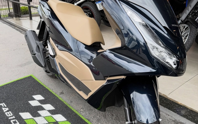 imagem-https://www.socarrao.com.br/sc-vehicle-images-prod/4342849/1791902616681-ODQzMzM5MDQxXzE4MTI3NjUyOTY4ODQyMjQ4Xzc3NTc5Nzg1OTQ0MDgyNDA4NjBfbi5qcGc.jpg