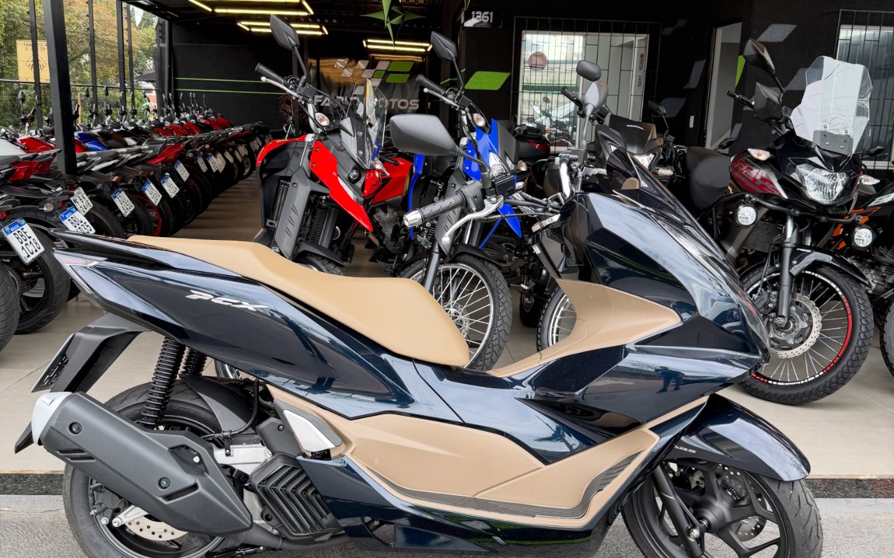 imagem-https://www.socarrao.com.br/sc-vehicle-images-prod/4342849/1791902616840-ODQzMzUzMTE3XzE4MTI3NjUyOTQ3ODQyMjQ4XzUyOTYyMTc0ODEyODQ4NzcxMDlfbi5qcGc.jpg