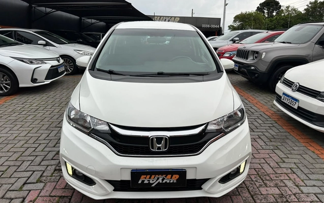 imagem-https://www.socarrao.com.br/sc-vehicle-images-prod/4342856/1791902642425-V2hhdHNBcHAgSW1hZ2UgMjAyNi0xMC0wMSBhdCAxNy41OC40Ny5qcGVn.jpeg