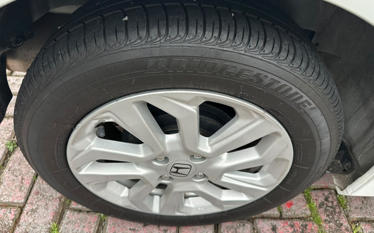imagem-https://www.socarrao.com.br/sc-vehicle-images-prod/4342856/1791902643934-V2hhdHNBcHAgSW1hZ2UgMjAyNi0xMC0wMSBhdCAxNy41OC41MC5qcGVn.jpeg