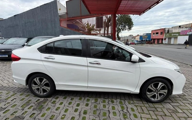 imagem-https://www.socarrao.com.br/sc-vehicle-images-prod/4342888/1791983339215-8565118_3_B_5541dc26f9.jpeg