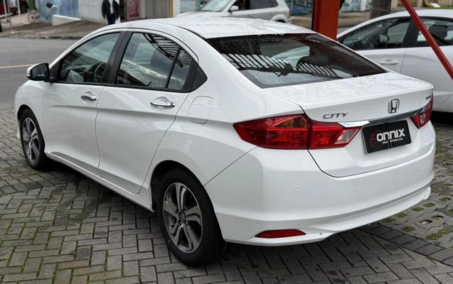 imagem-https://www.socarrao.com.br/sc-vehicle-images-prod/4342888/1791983339219-8565118_5_B_bfe0c4012a.jpeg