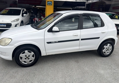 Chevrolet Celta 2015 Branco — foto 1 de 3