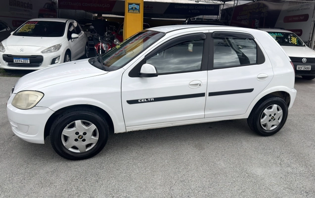 imagem-https://www.socarrao.com.br/sc-vehicle-images-prod/4343032/1791903035906-dd458d13-b006-45d7-8bb1-f6c5318092ab.jpg
