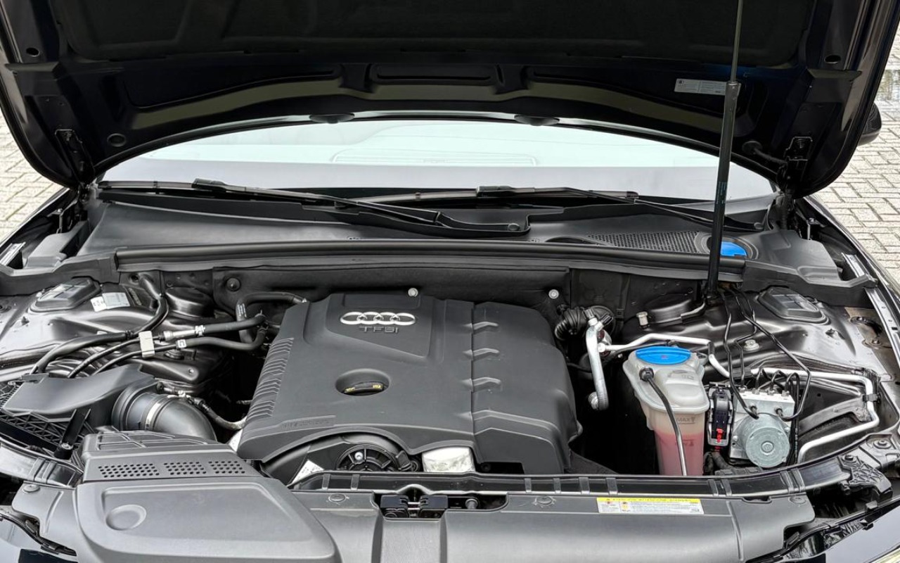 imagem-https://www.socarrao.com.br/sc-vehicle-images-prod/4343052/1791908724088-YzJjZmE0NzMtYjMzNS00MDkzLTkyNjQtY2VmMzQ0ZTg0YjQ3LmpwZw.jpg