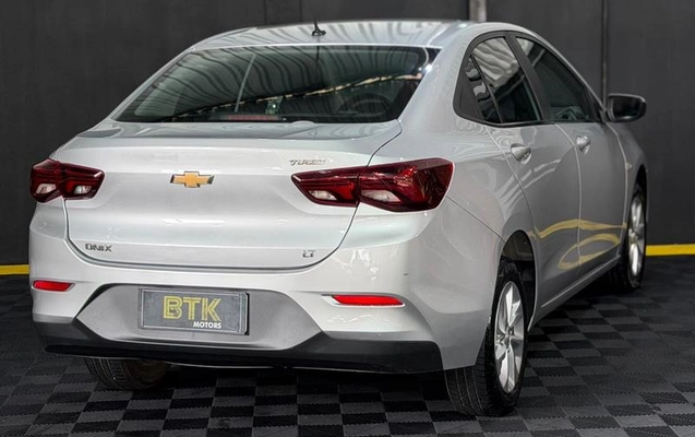 imagem-https://www.socarrao.com.br/sc-vehicle-images-prod/4343319/1791903702604-8565149_4_B_7ac9e9964d.jpeg