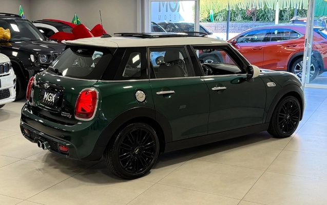 imagem-https://www.socarrao.com.br/sc-vehicle-images-prod/4343331/1791903801165-gb-25d050a.heic