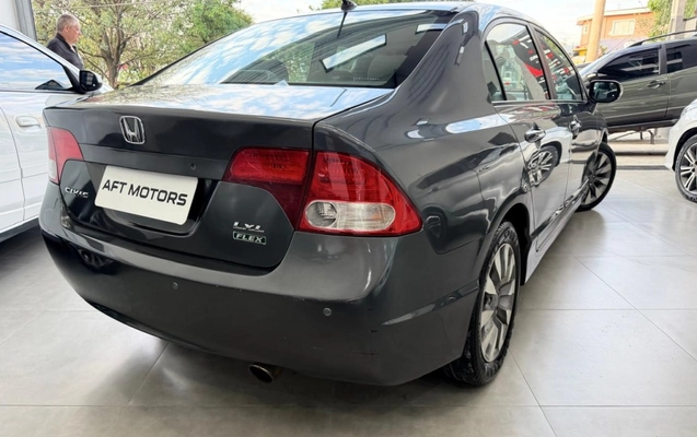 imagem-https://www.socarrao.com.br/sc-vehicle-images-prod/4343549/1791904933625-2_024041.jpg