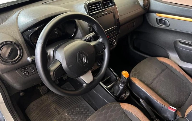 imagem-https://www.socarrao.com.br/sc-vehicle-images-prod/4343652/1791905537611-8565337_17_B_965364d594.jpeg