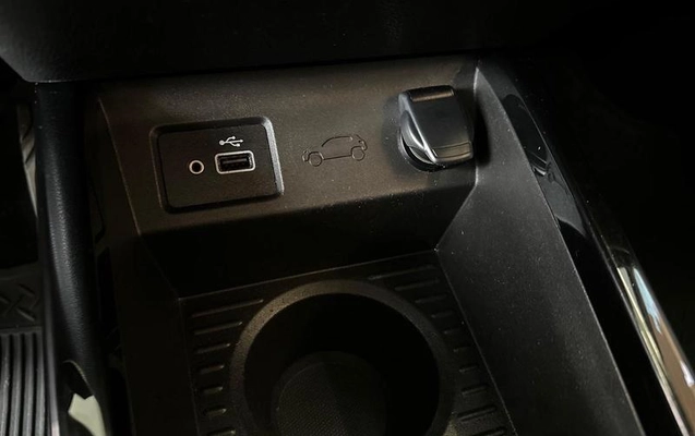 imagem-https://www.socarrao.com.br/sc-vehicle-images-prod/4343652/1791905537620-8565337_9_B_0b445c6990.jpeg