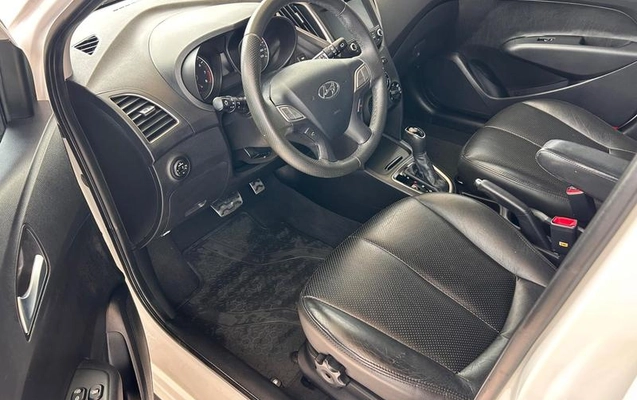 imagem-https://www.socarrao.com.br/sc-vehicle-images-prod/4343777/1791907369669-8565401_6_B_4633d1caa1.jpeg