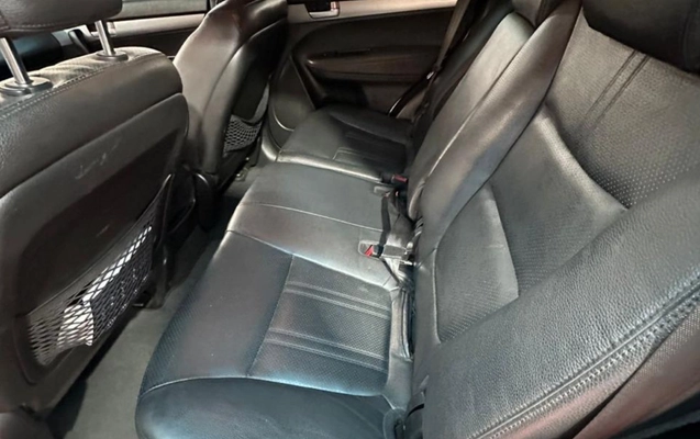 imagem-https://www.socarrao.com.br/sc-vehicle-images-prod/4343890/1791907123458-MmM3ODhlMjEtZjU4YS00N2RiLTlmZmEtYTcwZDM1ZWU1MjM1LmpwZWc.jpeg
